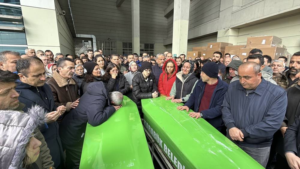 Kazada &ouml;len evli &ccedil;ift toprağa verildi