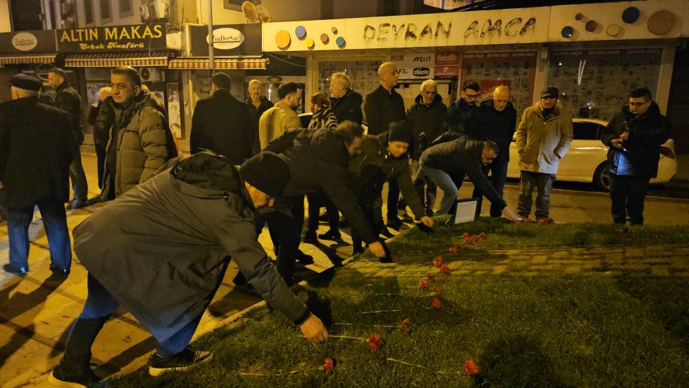 Zonguldak&rsquo;ta saat 04.17'de anma etkinliği 