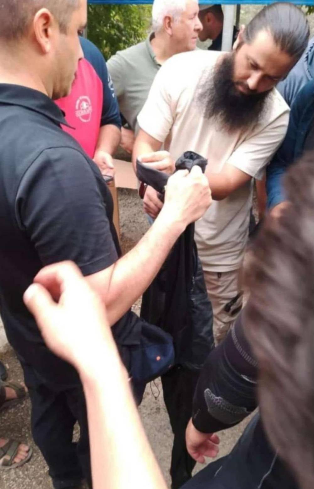 Serinlemek i&ccedil;in girdiği &ccedil;ayda kaybolan &Ouml;mer'in 7'nci g&uuml;nde pantolonu bulundu