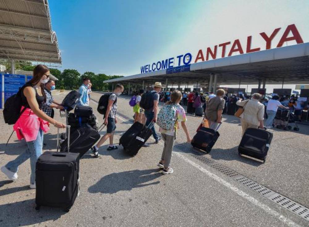Antalya'da 2023 turizmi, rekorla başladı
