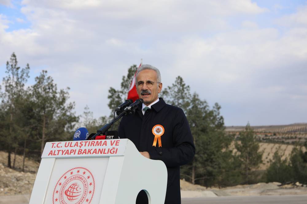 Bakan Uraloğlu: Barış, itidal ve diyalog &ouml;nceliğimiz 