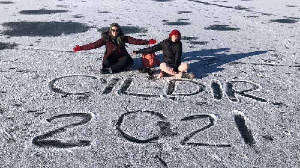 Çıldır Gölü buz tuttu