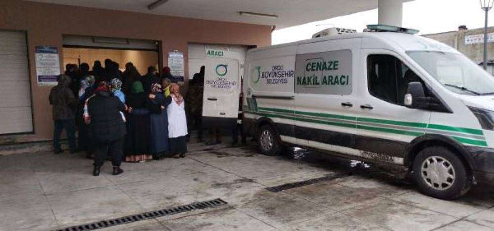 Depremde hayatını kaybeden 10 kişinin cenazesi memleketleri Ordu'ya getirildi 