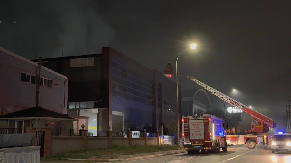 Bursa'da, iplik fabrikasındaki yangın söndürüldü