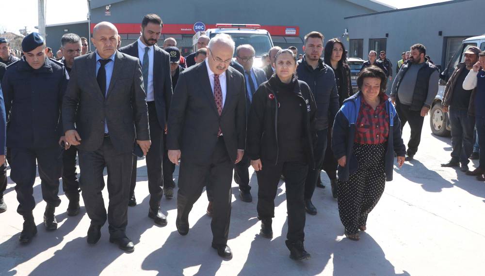 Denizli'de 5.1 b&uuml;y&uuml;kl&uuml;ğ&uuml;nde deprem (6)