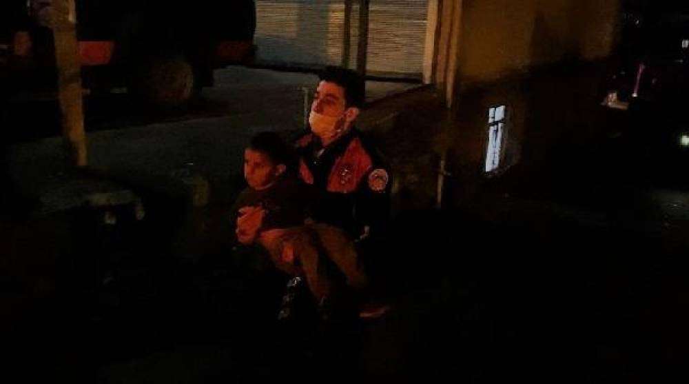 'Kız kaçırma' kavgasında 6 kişi yaralandı, yakılmaya çalışılan evdeki 10 kişi kurtarıldı