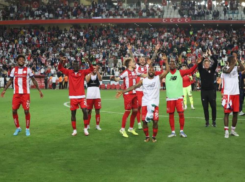 Antalyaspor rekor kırdı, Nuri Şahin tarihe geçti
