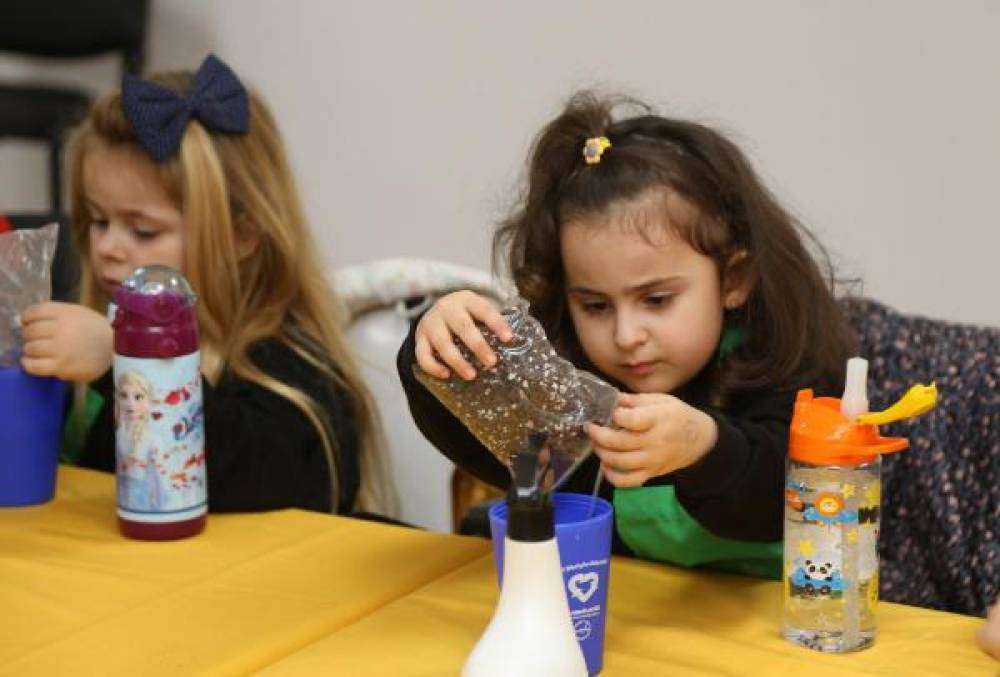 Miniklere tohumdan fide yetiştirme eğitimi verildi 