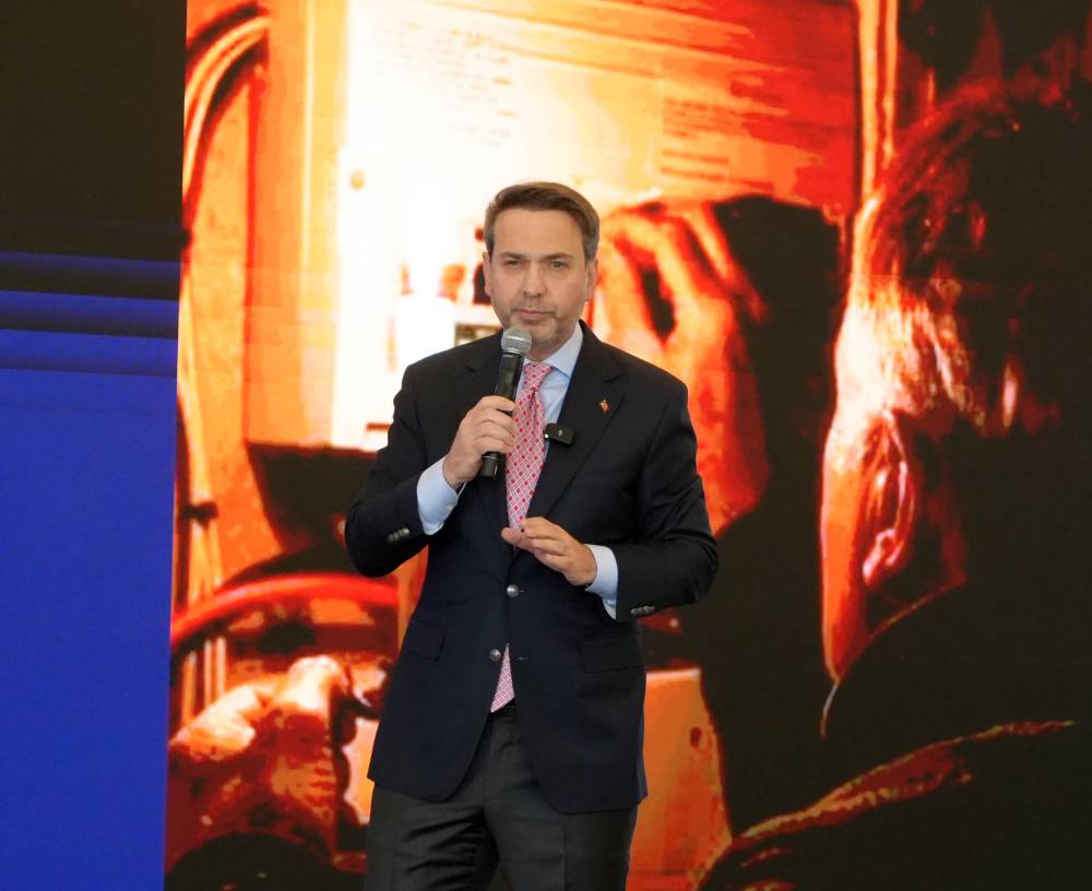 Bakan Bayraktar: 16-17 milyon hanenin doğal gazını, Karadeniz'den karşılar hale geleceğiz 