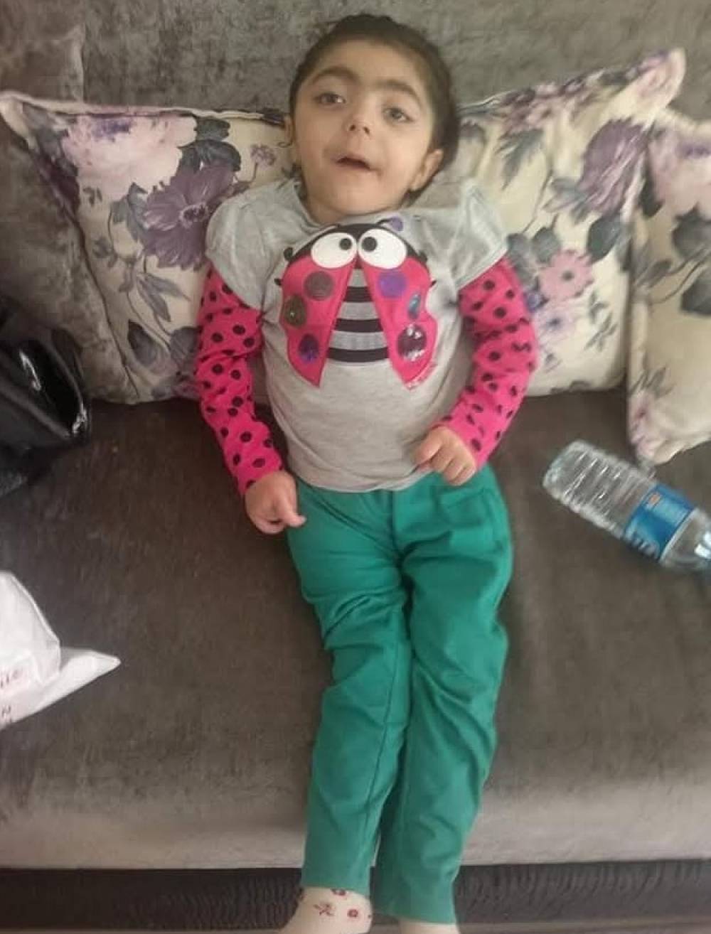 Belediyenin s&uuml;s havuzuna d&uuml;ş&uuml;p engelli kalan Hatice'nin ailesi tazminat kazandı; &ouml;l&uuml;nce de bor&ccedil;lu &ccedil;ıktı