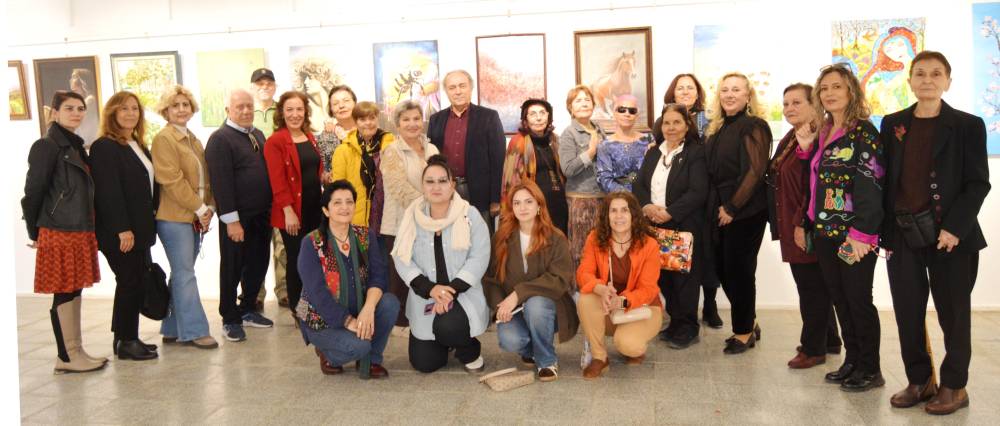 Antalyalı sanat&ccedil;ılar bahar sergisinde buluştu