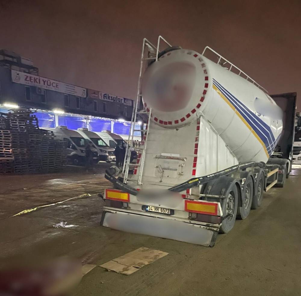 Arızayı giderirken silobas tankının altında kalan TIR şoförü öldü