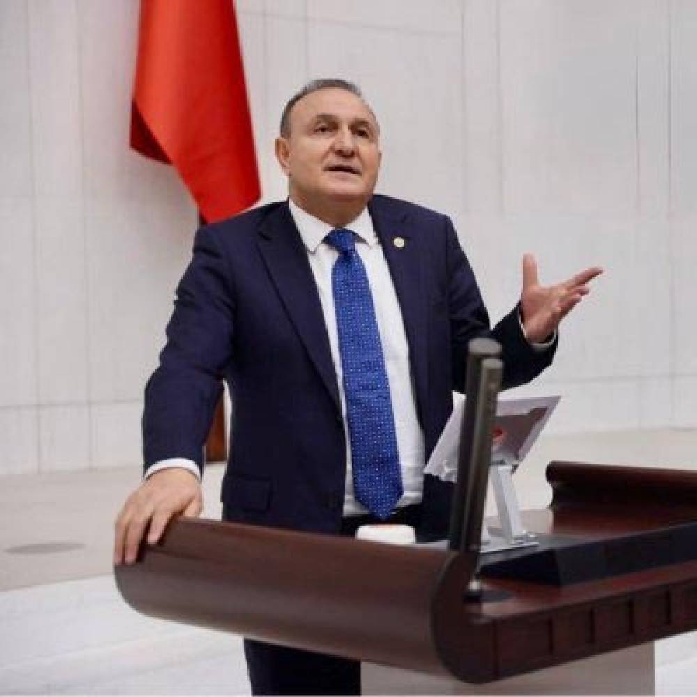 &Ouml;mer Karakaş, İYİ Parti'den istifa etti