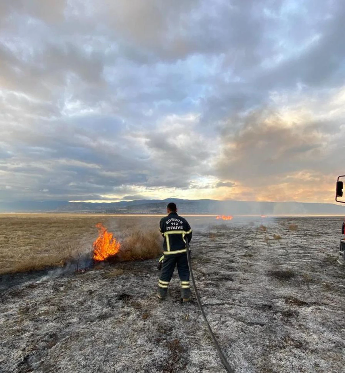 150 d&ouml;n&uuml;m otluk alan yandı