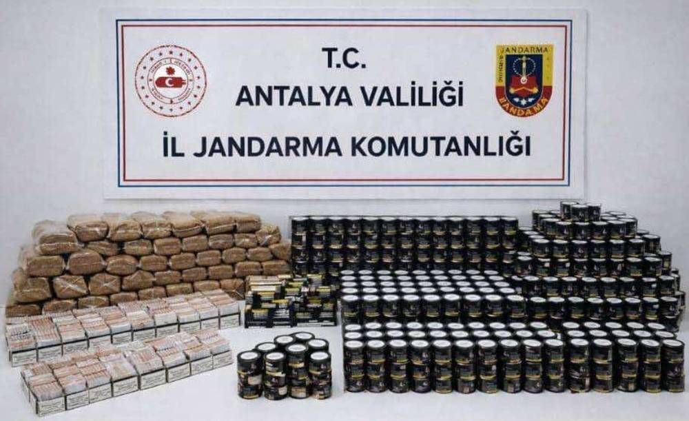 Alanya&rsquo;da ka&ccedil;ak t&uuml;t&uuml;n operasyonu