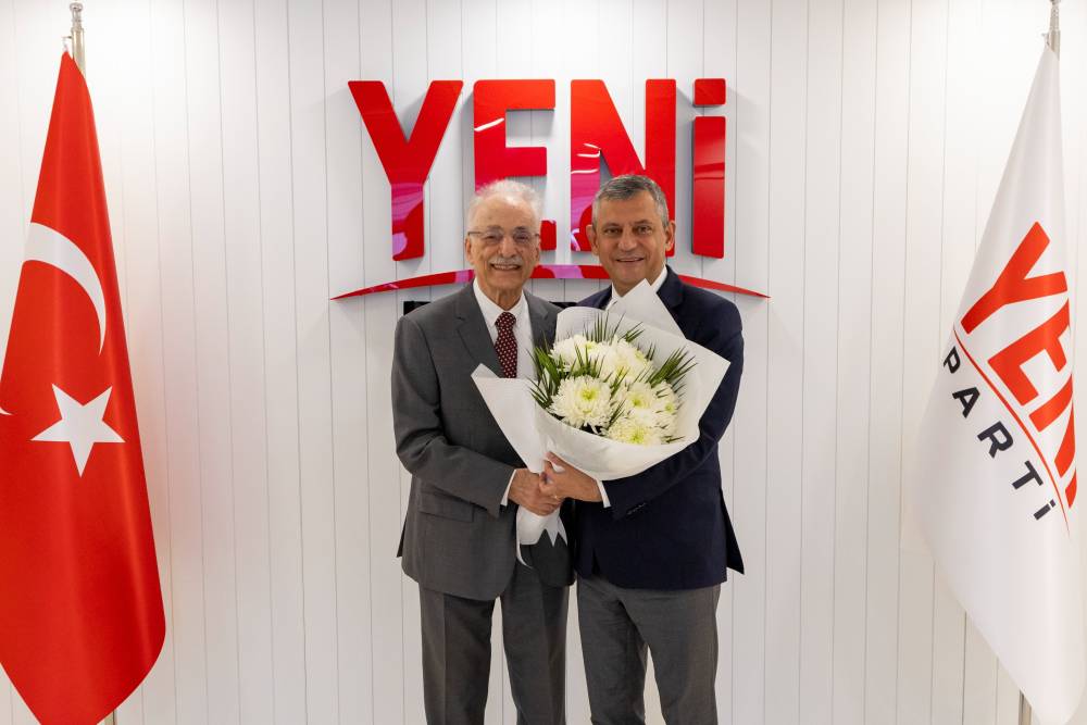 Murat Karayal&ccedil;ın, Yeni Parti&rsquo;ye &uuml;ye oldu