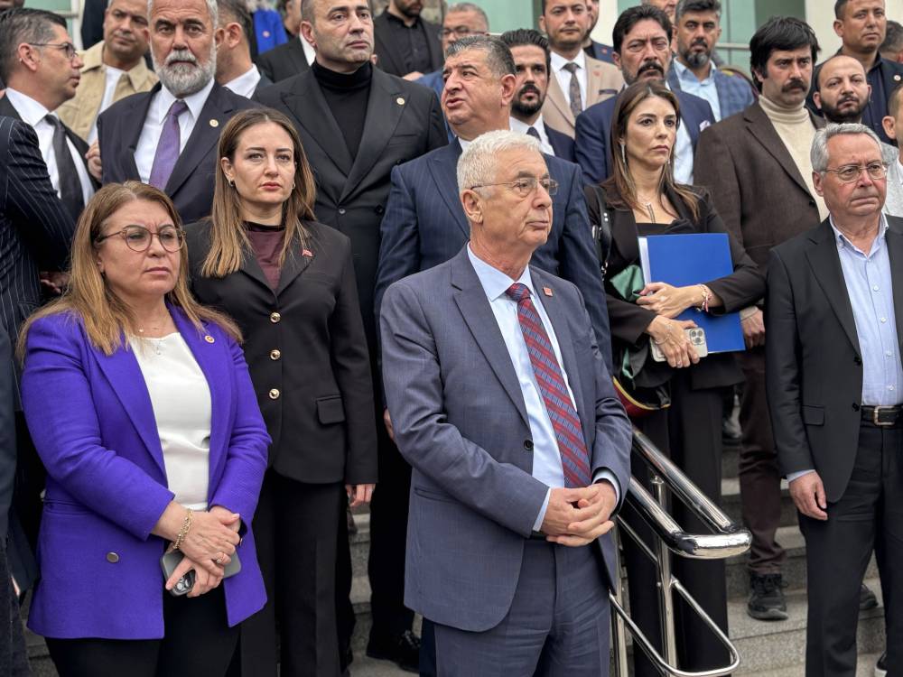 Antalya B&uuml;y&uuml;kşehir Belediyesi'ne y&ouml;nelik 'r&uuml;şvet' ve 'yolsuzluk' davasında 3'&uuml;nc&uuml; g&uuml;n (4)