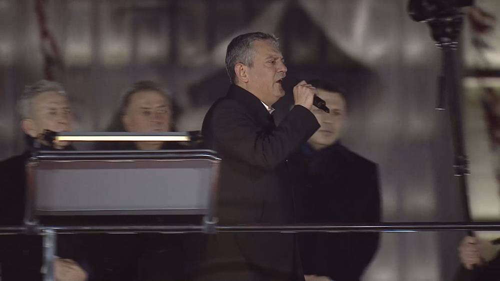 İstanbul - &Ouml;zg&uuml;r &Ouml;zel, Sara&ccedil;hane'de konuştu