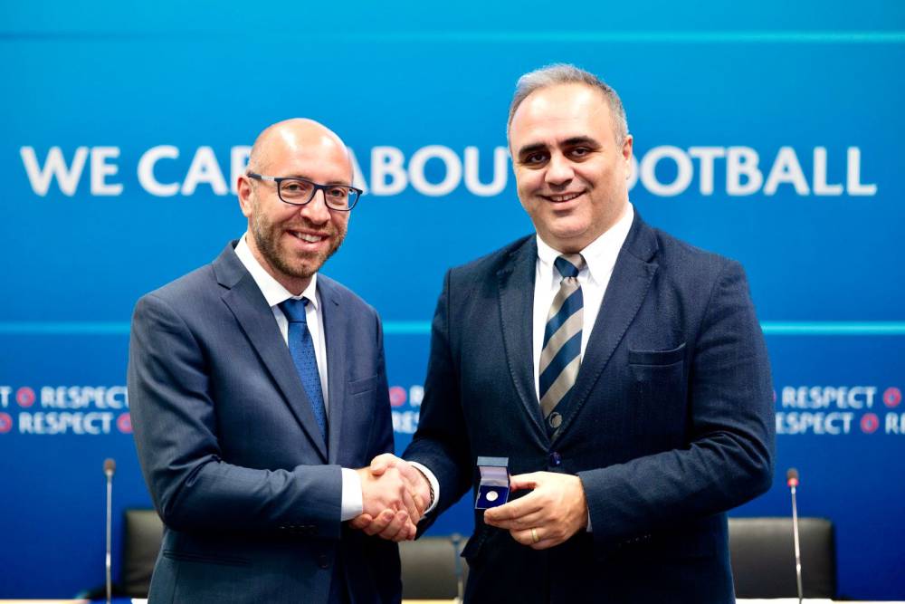Ural Ak&uuml;z&uuml;m: T&uuml;rkiye Avrupa&rsquo;nın en b&uuml;y&uuml;k amat&ouml;r futbol &uuml;lkelerinden biri