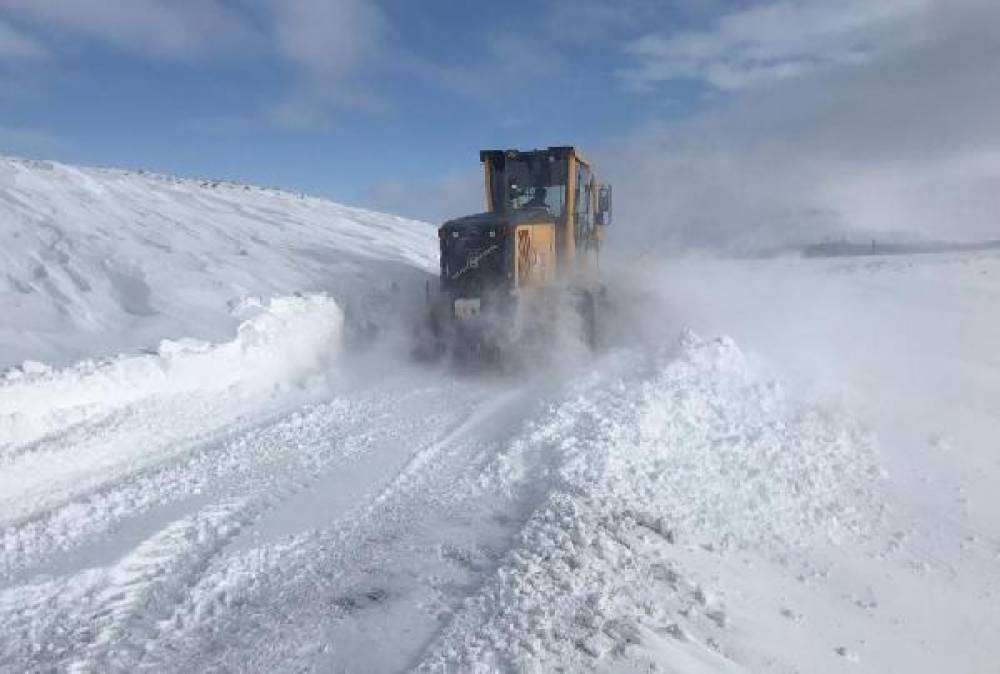 Kızılırmak buz tuttu, Sivas'ta 470 yerleşim yerine ulaşım yok 