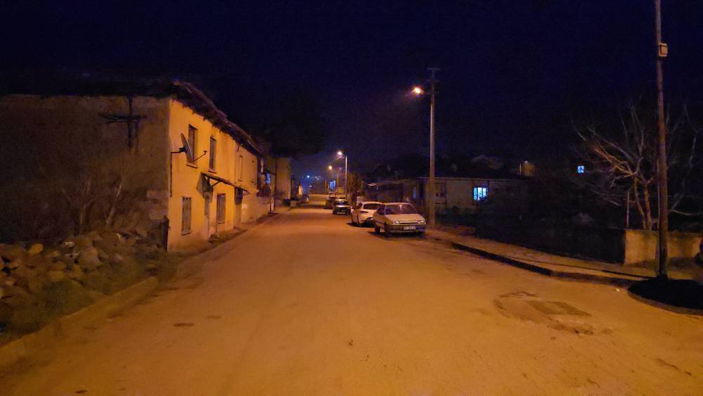 Balıkesir'de 4.5 b&uuml;y&uuml;kl&uuml;ğ&uuml;nde deprem (2)