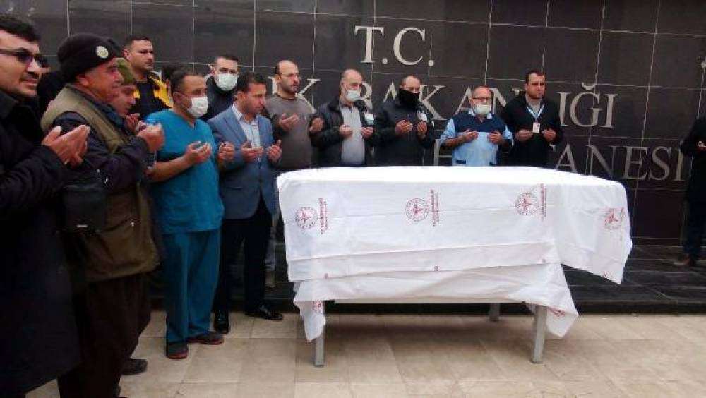 Polis memuru tartıştığı hemşire eşini öldürüp, arkadaşını yaraladı 