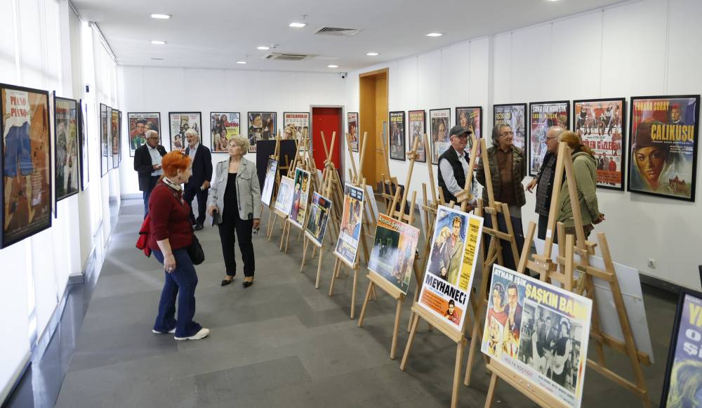'Yeşil&ccedil;am Film Afişleri Sergisi'