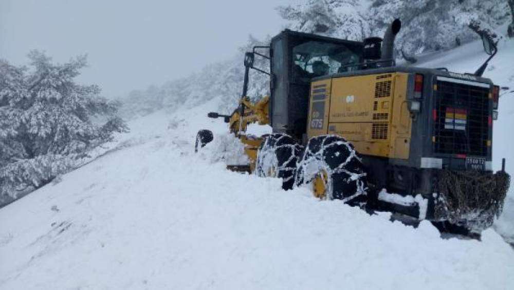 Karadeniz kara teslim; 1768 köy ve mahalle yolu kapandı