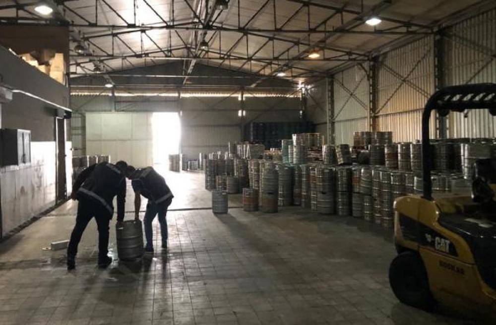 Antalya'da 22 ton 200 litre kaçak içki ele geçirildi