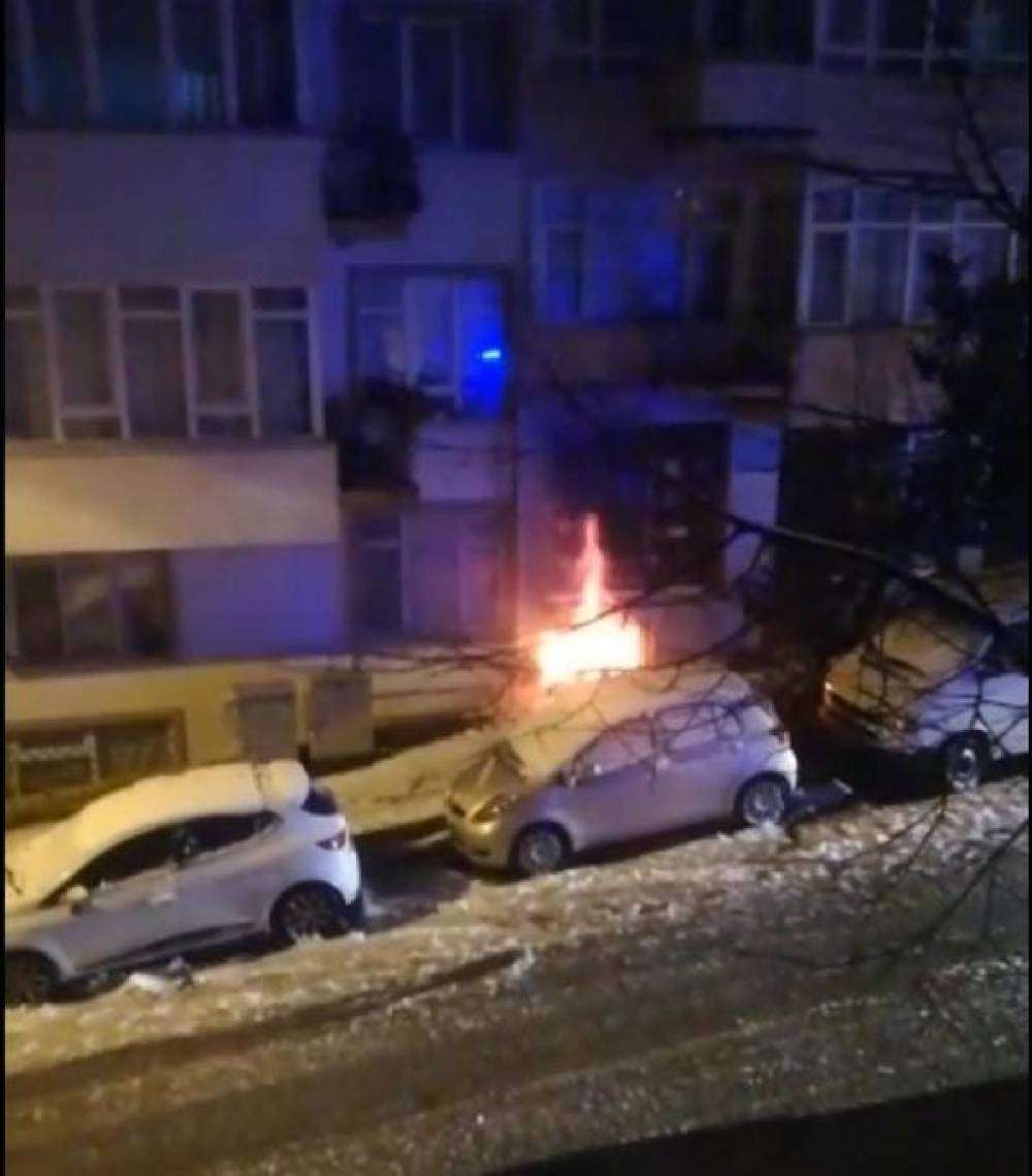 Anne ve oğlu yangında öldü