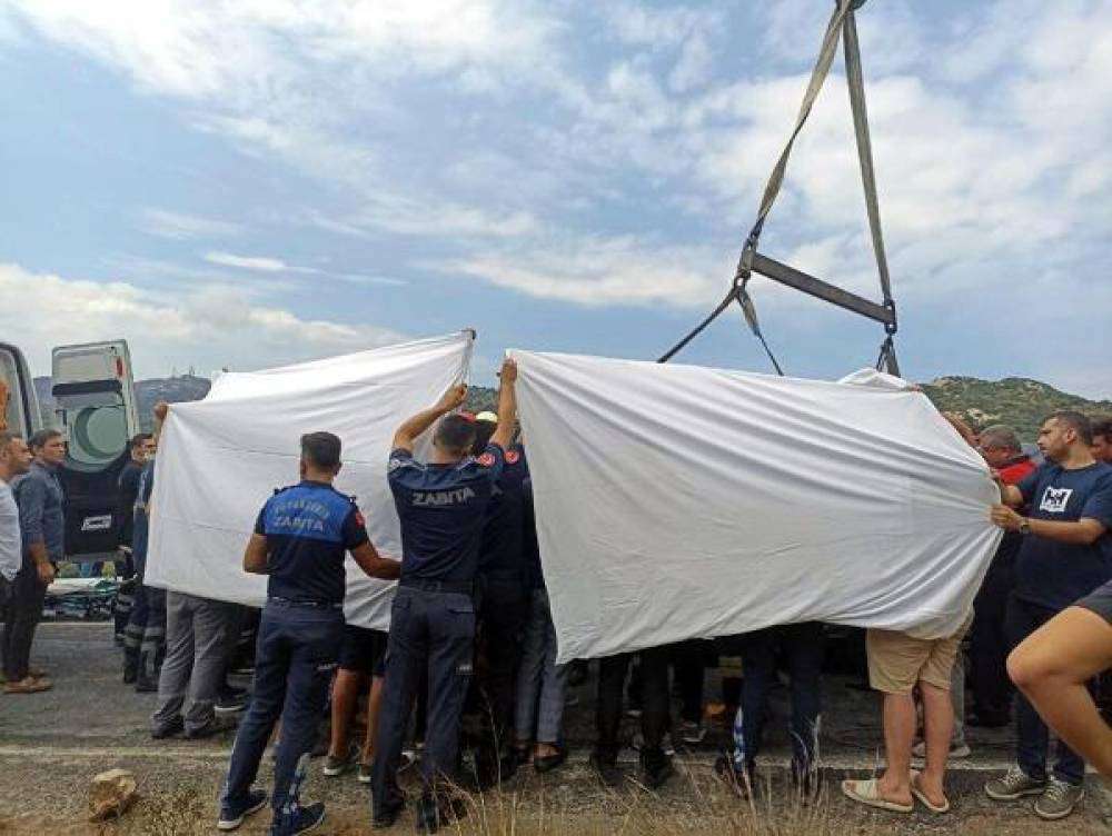 İbrahim Tatlıses, Bodrum’da trafik kazasında yaralandı (2)- Yeniden
