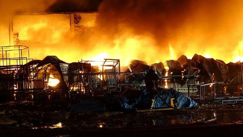 Düzce’de mobilya fabrikasında yangın 