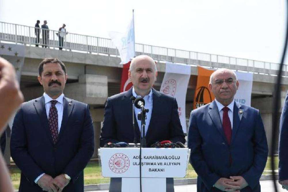 Bakan Karaismailoğlu: Bölünmüş kara yolu uzunluğunu 4,5 kat artırdık