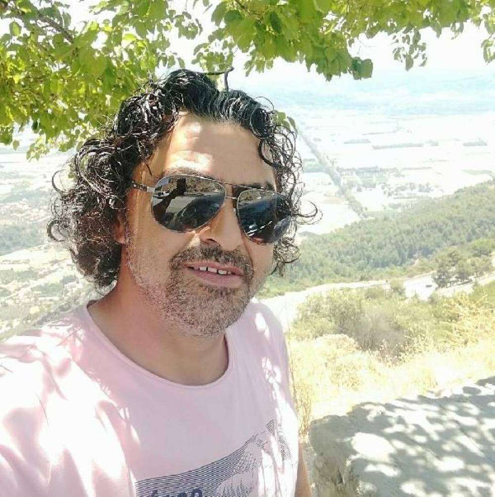 Taş duvar ustası yalnız yaşadığı evinde ölü bulundu