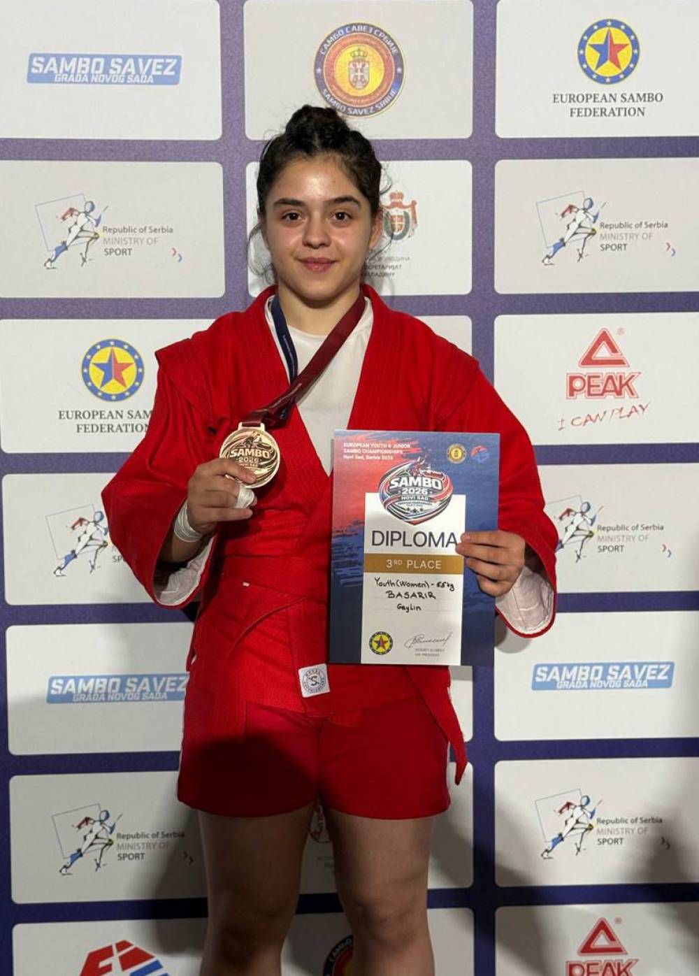 Burdurlu Ceylin Avrupa &uuml;&ccedil;&uuml;nc&uuml;s&uuml;