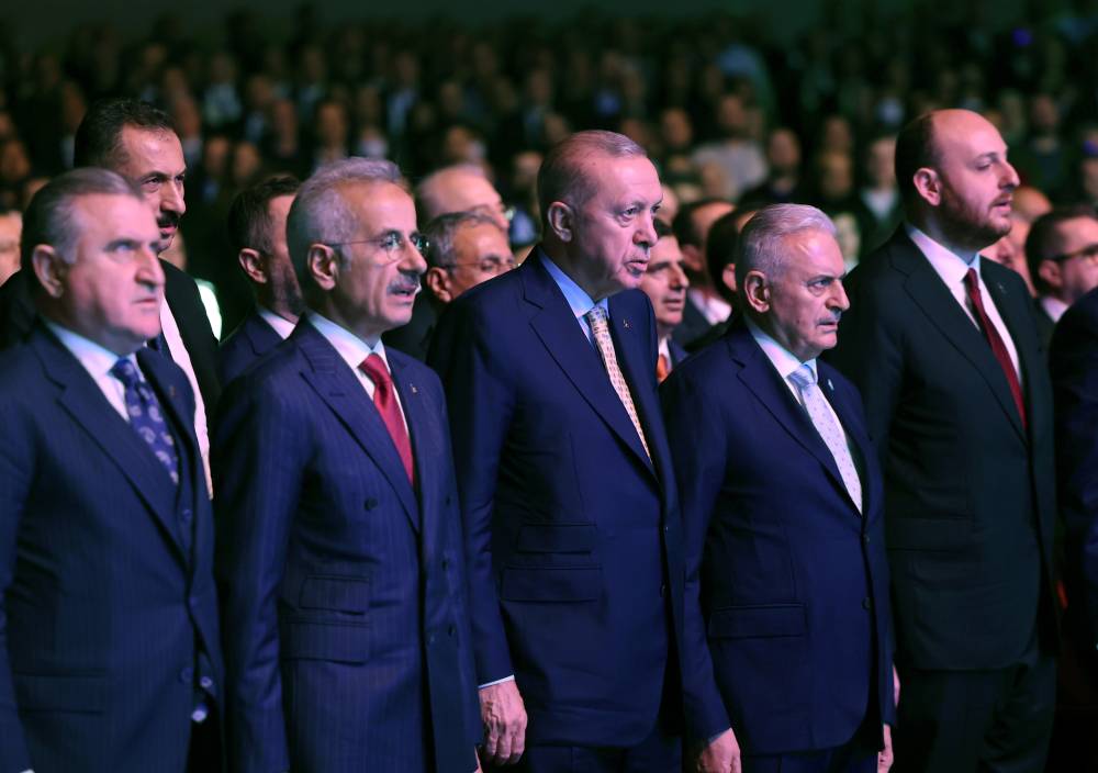 İstanbul- Cumhurbaşkanı Erdoğan: Milletimizin yol mahrumiyeti &ccedil;ektiği o k&ouml;t&uuml; g&uuml;nleri tarihin tozlu raflarında bıraktık 