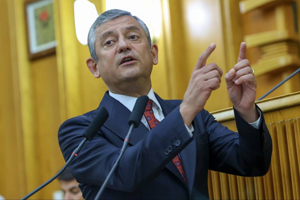 &Ouml;zg&uuml;r &Ouml;zel: İşgal bitmezse bu milleti se&ccedil;eneksiz bırakmayacağız