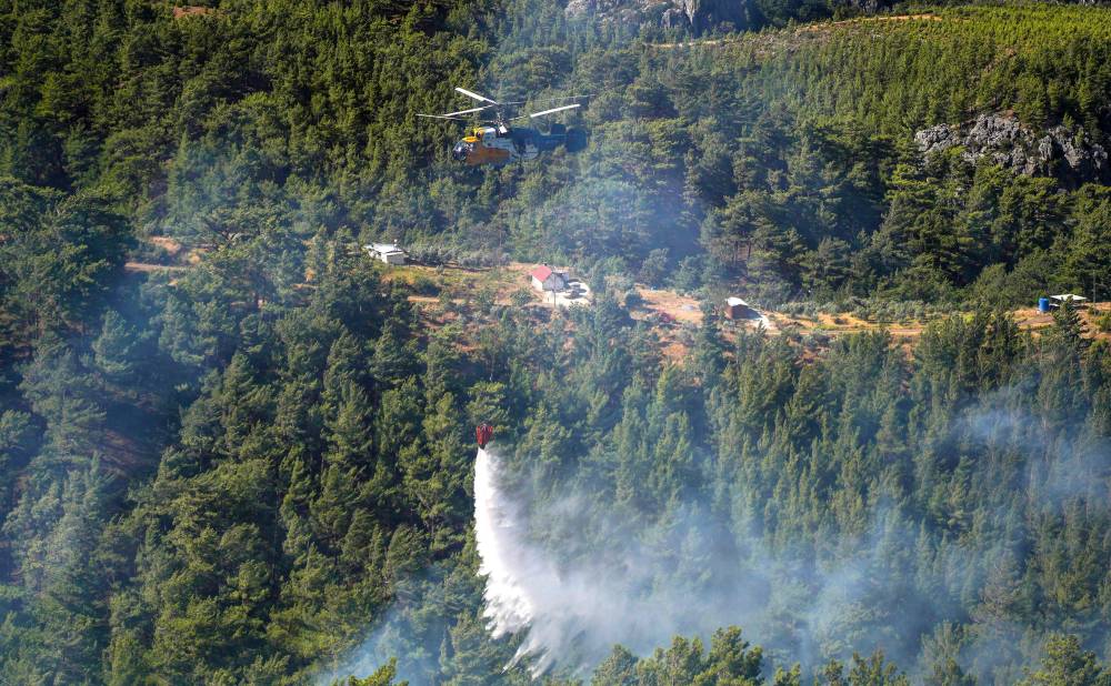 Alanya'daki orman yangını 2'nci g&uuml;n&uuml;nde (2)