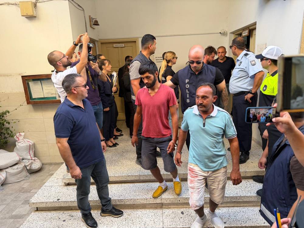 Girne&rsquo;deki gemi kazasına ilişkin g&ouml;zaltına alınan 9 kişi mahkemeye &ccedil;ıkarıldı