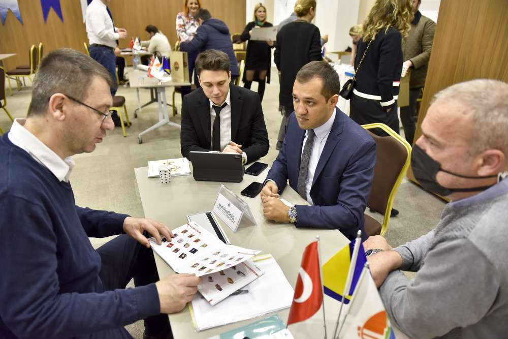 ANTALYA OSB İHRACAT AĞINI GENİŞLETİYOR