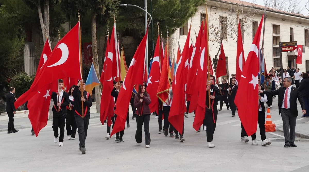 Atat&uuml;rk'&uuml;n Burdur'a gelişi kutlandı