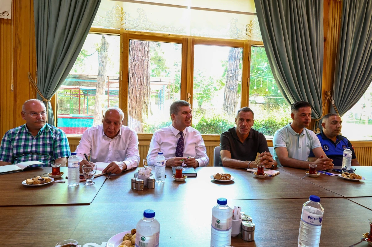 Başkan Ercengiz, 35 Mahalle Muhtarıyla Bir Araya Geldi