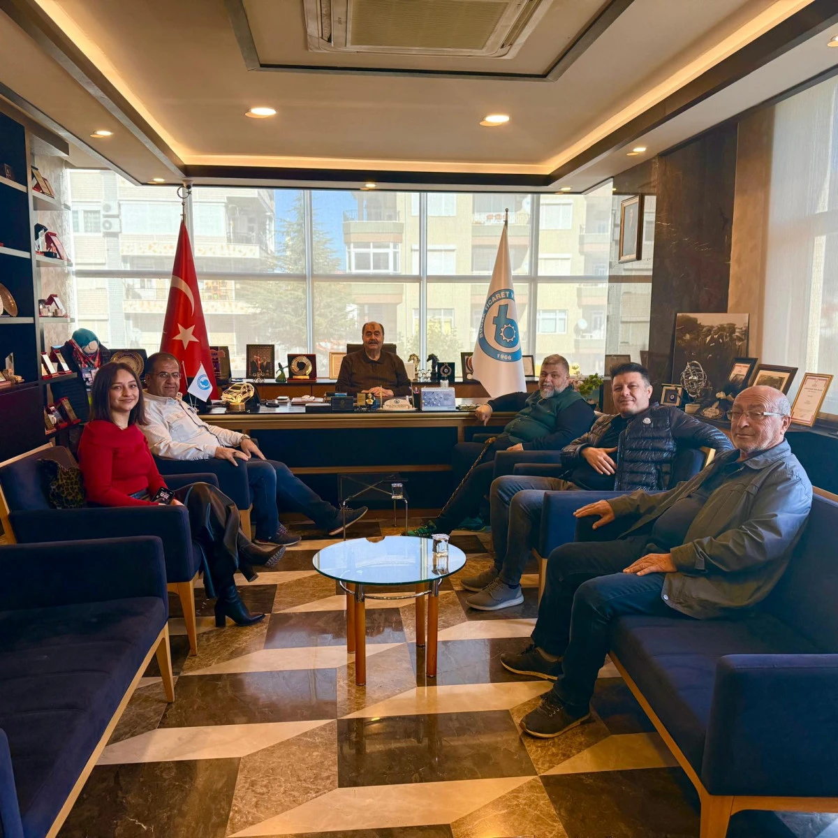 Başkan Meçikoğlu’na Ziyaret