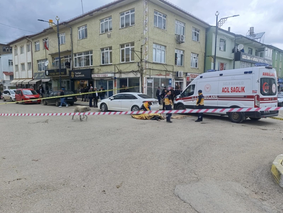 Belediye &ccedil;alışanı, silahlı saldırıda hayatını kaybetti