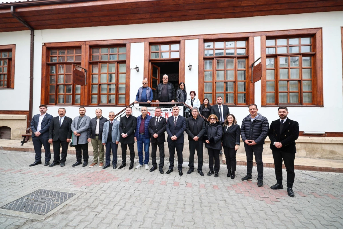 BURDUR BELEDİYESİ’NDEN 10 KASIM’DA ANLAMLI JEST: KENT LOKANTASI’NDA YEMEK ÜCRETSİZ