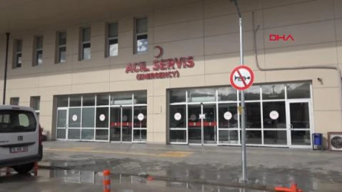 Burdur - Kesimi yapılan mermer blok d&uuml;şt&uuml;, 5 iş&ccedil;i yaralandı