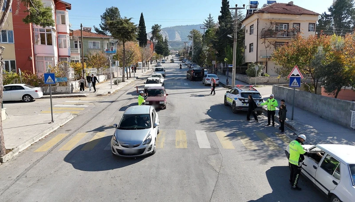 Burdur’da Okul Servislerine Denetim