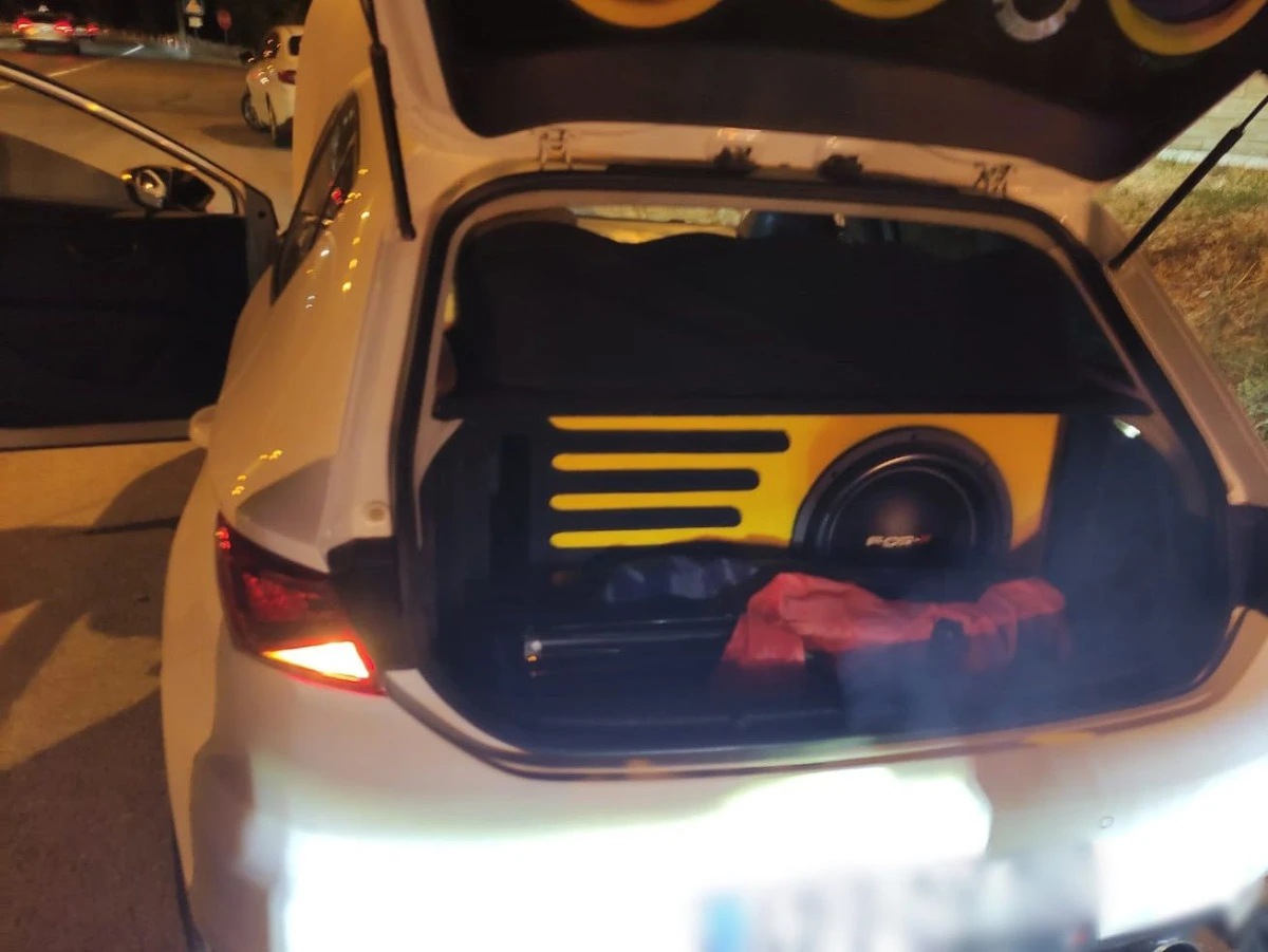 Burdur&rsquo;da trafik denetimleri: 31 s&uuml;r&uuml;c&uuml;ye ceza, 10 ara&ccedil; trafikten men edildi