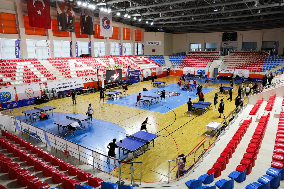 Burdur&rsquo;da &Uuml;nilig Masa Tenisi Heyecanı Başladı