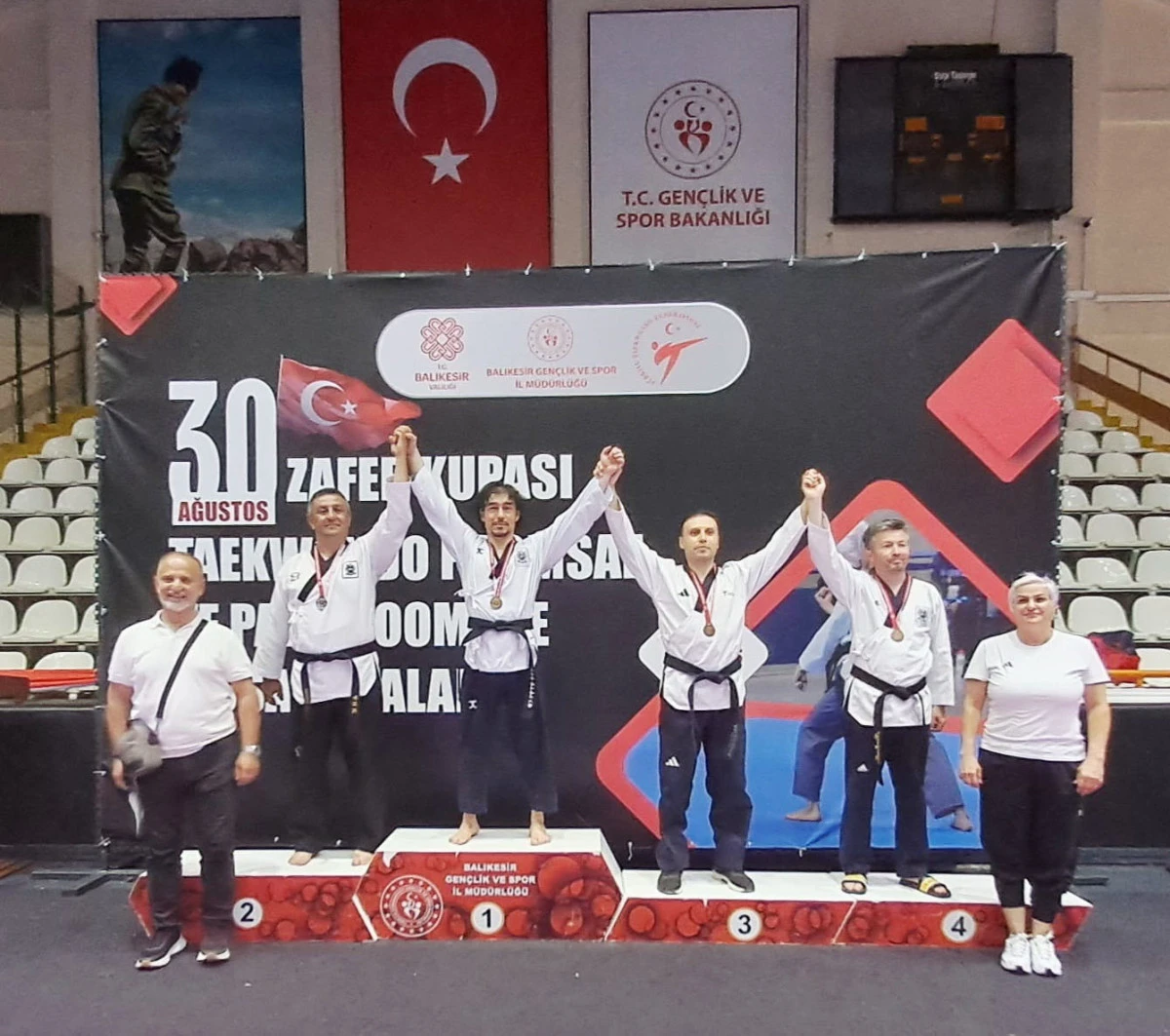 Burdurlu sporcunun madalya gururu